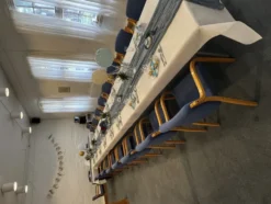 Bordsduk på Rulle Tygliknande Vit