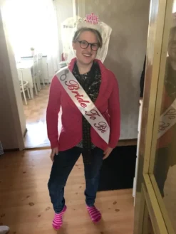 Bride to Be Tiara med Slöja