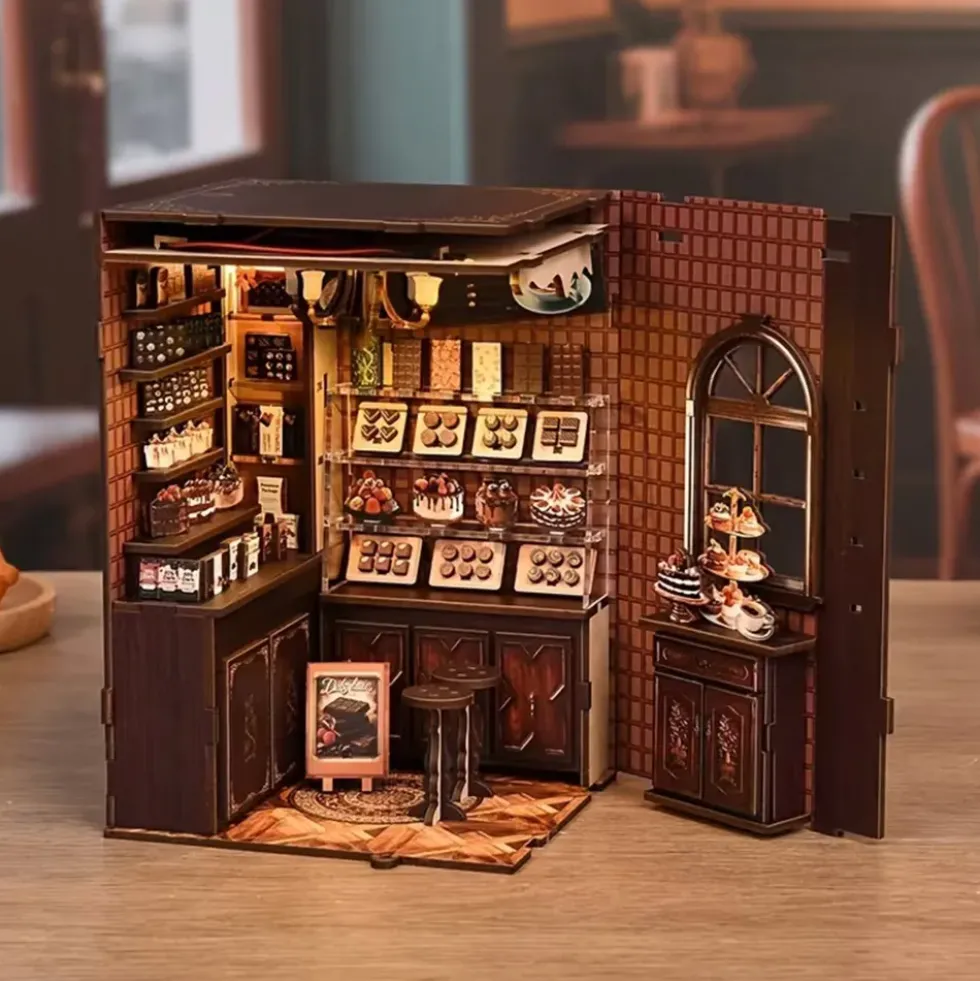 DIY Book Nook Sweet Chapter