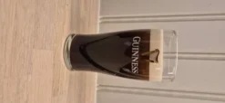 Guinness Relief Ölglas
