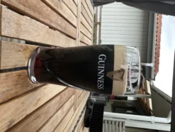 Guinness Relief Ölglas