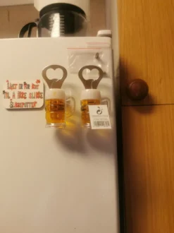 Kapsylöppnare Ölglas med Magnet
