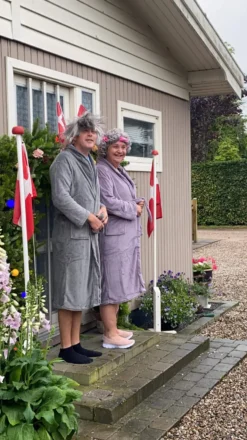 Kort Zombie Grå Peruk