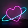 LED-lampa Planet Heart med Neon-effekt