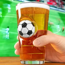 Ölglas med Fotboll