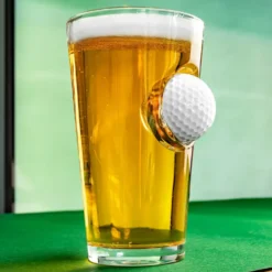 Ölglas med Golfboll