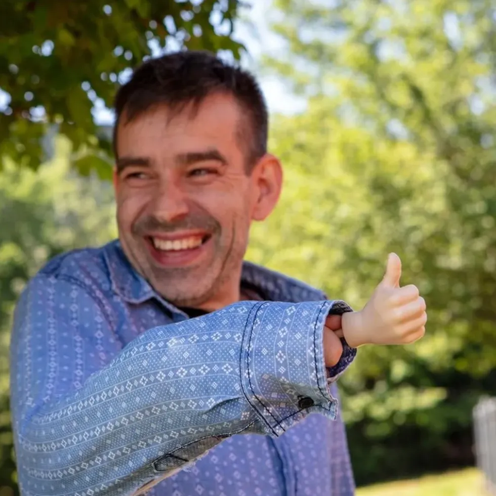 Minihänder på Pinne