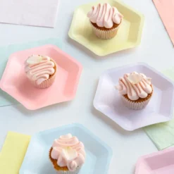 Papperstallrikar Hexagon We Love Pastel