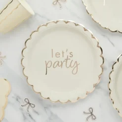 Papperstallrikar Let's Party Cremevit Rosett