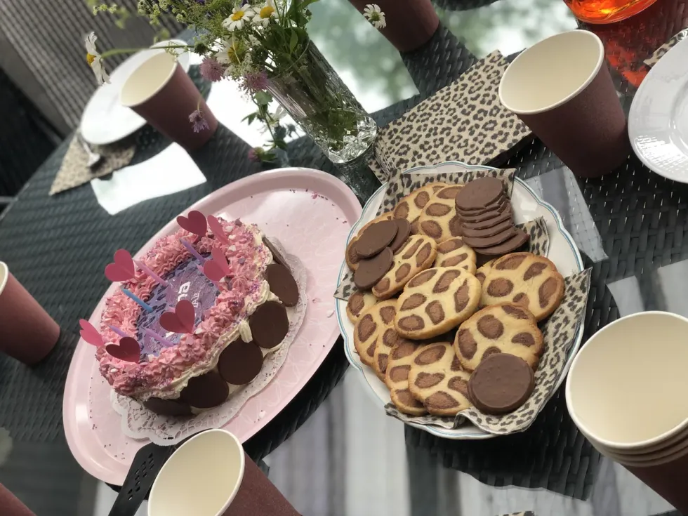 Party Cups Glitter Roséguld
