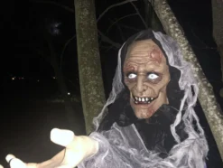 Pratande Zombie Animerad Prop