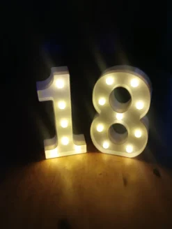 Siffra Vit med LED-Belysning