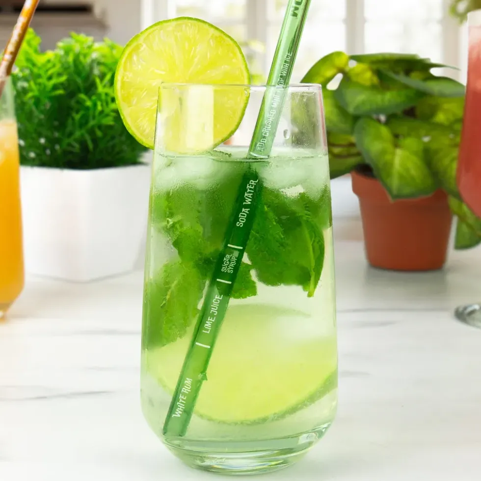 Sugrör i Glas med Drinkrecept