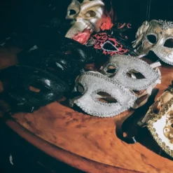 Svart Ögonmask med Band
