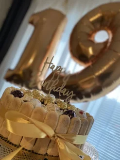 Tårtdekoration i Trä Happy Birthday