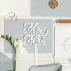Tårtdekoration Mr & Mrs Vit i Akryl