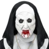 Vit Nunna med Blod Mask