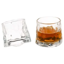 Whiskyglas On The Rocks
