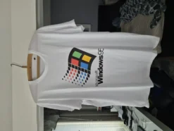 Windows 95 T-shirt